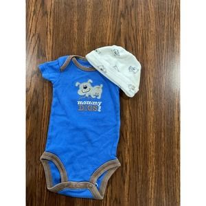 LOT OF 5 Newborn Onsies + bonus hat